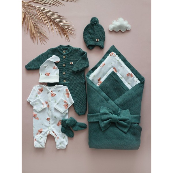 Комплект на выписку из роддома 8 предметов "ALPACA" цвет: зеленый/лисички 0363
