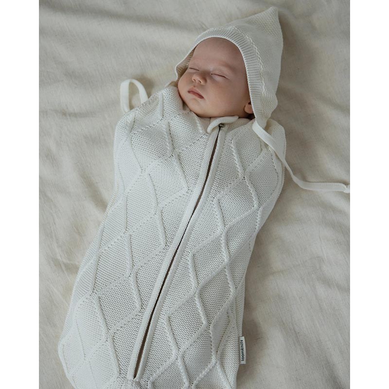 Вязаный теплый прогулочный кокон " Oliver " 62 см цвет: кремовый LW0190-013-62 Вязаный теплый прогулочный кокон " Oliver " 62 см цвет: кремовый LW0190-013-62