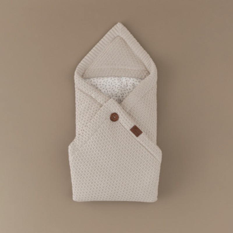 Вязаный теплый конверт - плед для малыша Демисезон " UNIVERSAL" 85*85 цвет: топленое молоко 003-00-DBM