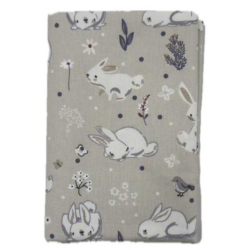 Непромокаемая многоразовая пеленка из ранфорса 60*90 см цвет: зайки на сером