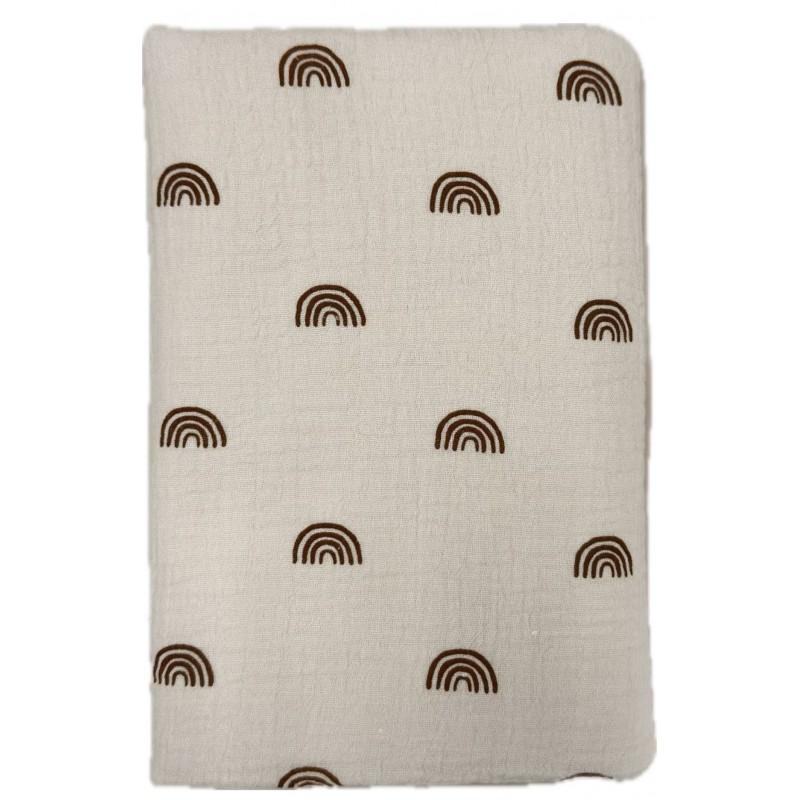 Непромокаемая многоразовая пеленка из муслина 60*90 см цвет: радуги на бежевом